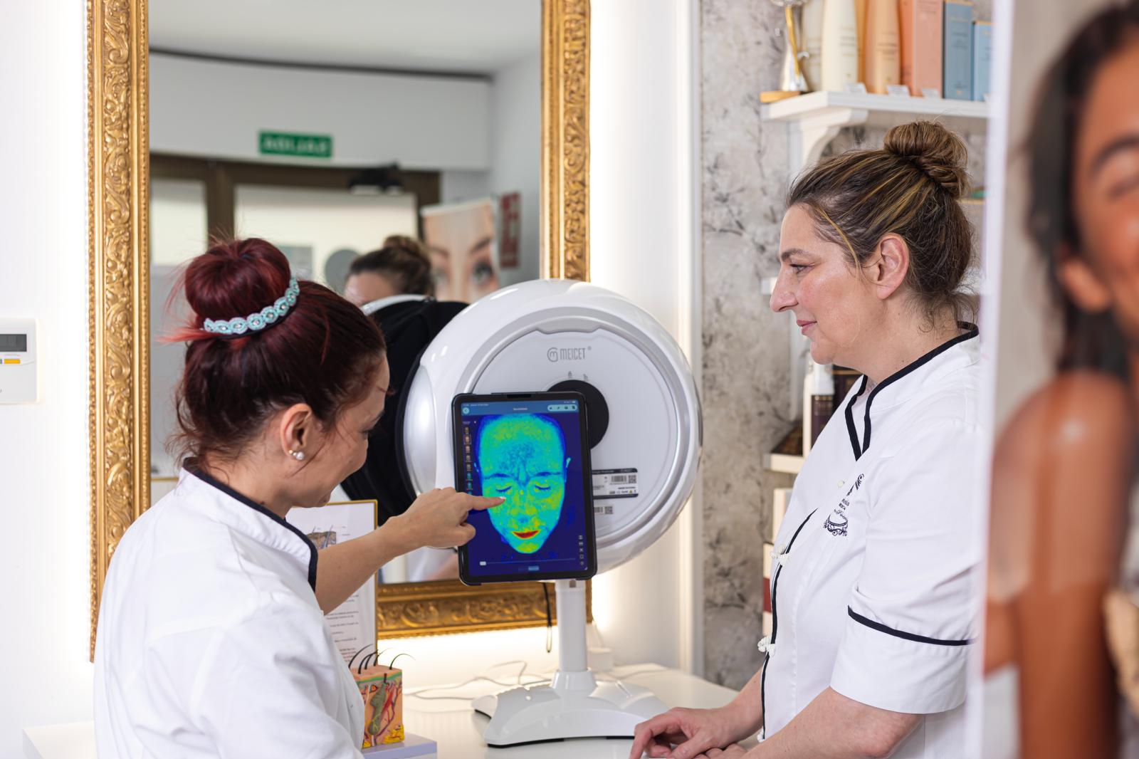 Análisis espectral facial con el sistema MEICET en Esencia Estética Campo Real