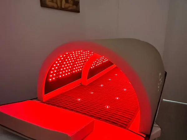 Ritual Luz · facial potenciado con fotobiomodulación LED, sauna infrarroja y PEMF