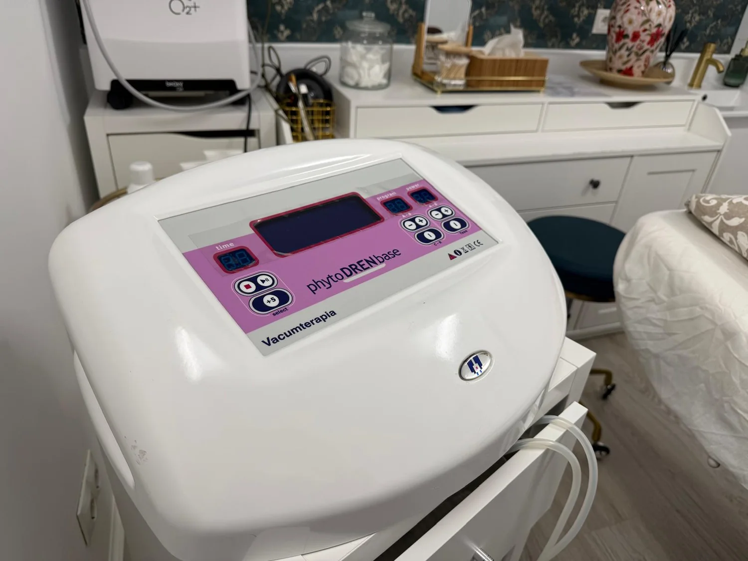 Vacuumterapia Phytobase phytoDRENbase · drenaje y celulitis en Esencia Estética Campo Real
